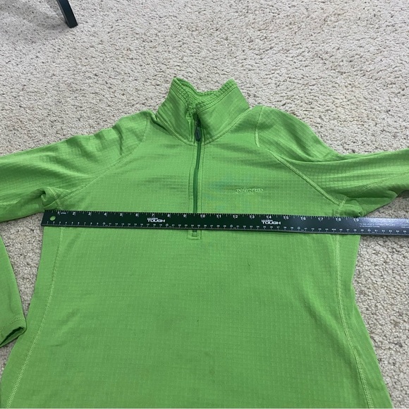 Patagonia Women’s 1/2 Zip Lime Green Size Medium Logo Flaws Polartec - Picture 14 of 16